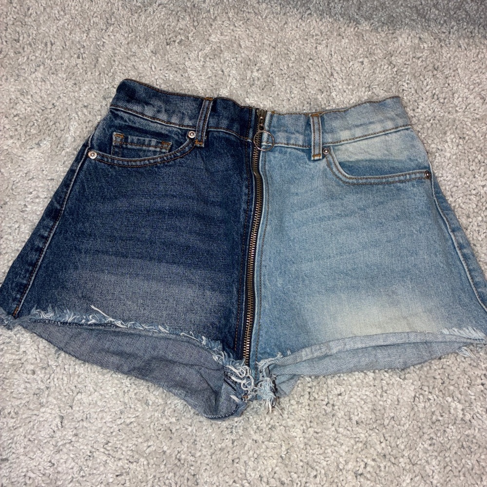Revice Two Tone Zippered Denim Shorts Womens Size 27